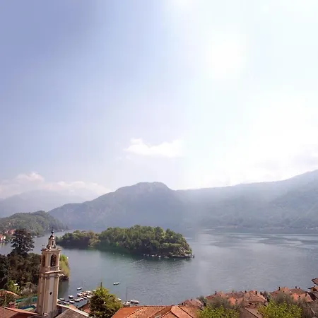 No 1-sleeps 10 By Italian