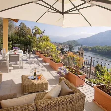 No 1-sleeps 10 By Italian * Sala Comacina