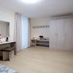 No 1-sleeps 10 By Italian