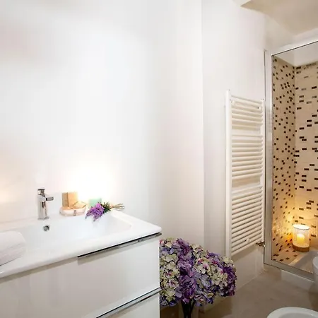 아파트 No 1-sleeps 10 By Italian